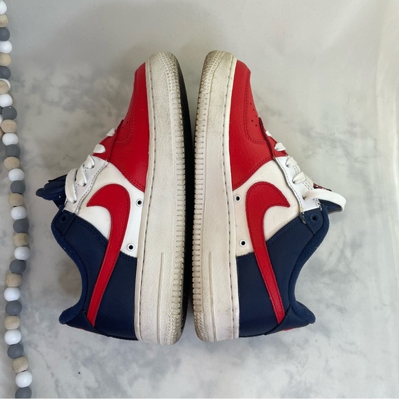 Nike Air Force 1 low red, white, and Blue Sneakers Big boy Size 4Y - Picture 5 of 9
